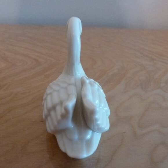 Lenox Swan Figurine Wedding Cake Topper - Place Card Holder - Picture 8 of 8